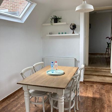 Rustig Appartement In Het Groen Met Terras Kontich Екстериор снимка