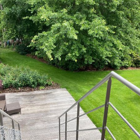 Rustig Appartement In Het Groen Met Terras Kontich Екстериор снимка